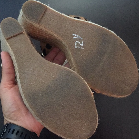 SOLD- Steve Madden Fantsikl Leopard Espadrille - Picture 4 of 6